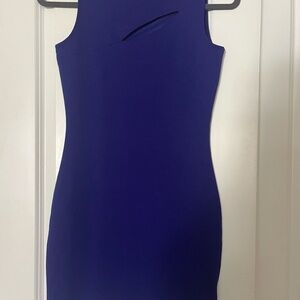 Body-con Purple Sleeveless Dress with cut-out